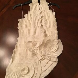 COVER ME IN LOVE TOP - M